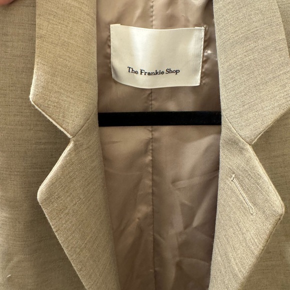 The Frankie Shop TANSY OVERSIZED BLAZER - BEIGE - Picture 9 of 10